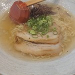 Ooita Kyoumin - ・塩ラーメン 690円 + 大盛り 100円