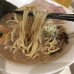 麺や 齋とう - 麺リフトアップ