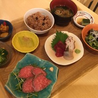 希少 石垣牛のローストビーフの会食御膳 〈ご予約のみ〉