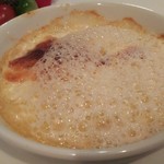 レストラン・モリエール - ポテトグラタン。バターの風味が濃厚な北海道らしい逸品。
