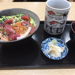 すし丼 万一 - 