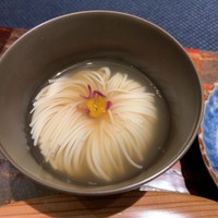 龍吟 - 菊に見立てたお豆腐