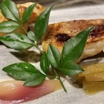 馳走 啐啄一十  - (18)炭火焼き赤鯥(5日寝かせ)
      (19)炭火焼き赤鯥(2日寝かせ)
      　蓮芋、煮生姜