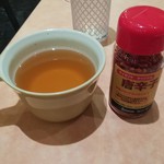 サイゼリヤ - ランチのスープと唐辛子(2019.08.27)