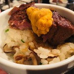 SATOブリアン - うにをのせてブリめし完成！