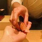 紀尾井町 三谷 - すべて手渡しで！