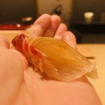 紀尾井町 三谷 - 鯛の昆布締め