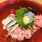 魚盛西新宿 - 秋の四色丼