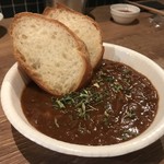 旬菜バール リカリカーレ - アテカレー。これ絶品！