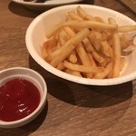 旬菜バール リカリカーレ - ポテトフライ