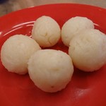 Famosa Chicken Rice Ball - 「ライスボール」(RM0.4)