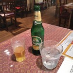 タイ料理サバイ・サバイ - じもどのルービーとベトナム産ウォートカ。すんげーとうもろころし()のお味がしましたが、そうなの?