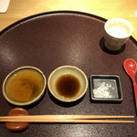 馳走 啐啄一十  - ここからが平野大将の真骨頂！いつも通り独自調合醤油、29年継ぎ足したポン酢、キプロス産塩で開幕！