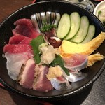 魚菜酒笑 吉 - おまかせ海鮮丼