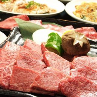 おすすめのお肉をお得な厳選盛り合わせでどうぞ！