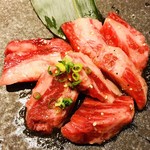 焼肉 新羅 - 中落カルビ