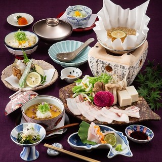 平日限定 ランチ 昼宴会 歓送迎会 霧島豚と春野菜鍋付 春の美食コース 飲み放題付 4 000円 3 500円 料理のみ 3 000円 2 500円 平日お昼限定とさせて頂きます 荒江 喜水亭 キスイテイ 茶山 懐石 会席料理 食べログ