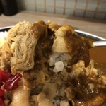 肉盛りスタミナカレー 一撃 - ♪飲む…