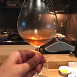 やまぐち - シャンパンもこんな色するんだぁヾ(๑╹◡╹)ﾉ"