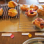 サードプレイスカフェ - マフィン類。