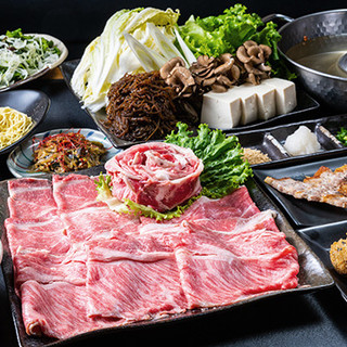 Branded meat shabu shabu and Sukiyaki