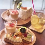 Fukushima Sugar - 手前 フルーツタルト、いちじくのエクレア、グレープフルーツのプリン、レモンティー