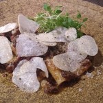 カノーヴァ - ヒグマのラグーソースのパッケリ、ハニートリュフがけ