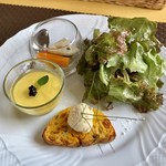 プロヴァンスの日曜日 - シェフおすすめランチコース(\1,850)　プロヴァンス・スタイルのサラダ前菜