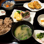 古材の森 - 「黒豆と玄米の体にやさしいランチ」（1,500円）