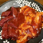 Yakiniku Sebun - 焼きレバーとシマチョウ