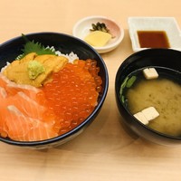 函館うに むらかみ 日本生命札幌ビル店 - 