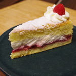 ローズベーカリー - ヴィクトリアケーキ