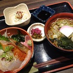 Jidori To Shunsai Kiraku - 海鮮丼ハーフ&旬蕎麦ハーフ(2019.08)