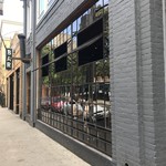 BAR - 名前はBARだけどピザ屋