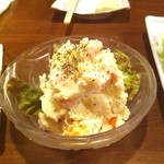 鷹番ゴールデン酒場 - 自家製ポテトサラダ
            