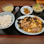 順香 - B定食　日替り(豚肉と卵とキクラゲの炒め)