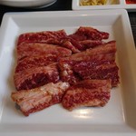 特選和牛大将軍 - サービスランチ焼肉セットの焼肉(150g)をアップで。