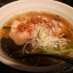 Tenrai ken - スタンダードな琥珀醤油ラーメン ワンコイン！