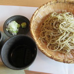 鶯色が綺麗･･･。