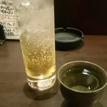 晴屋 - 日本酒と梅酒よ。