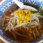 どさん娘ラーメンハウス - 料理写真:正油ラーメン(500円)