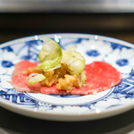 Ginza Yakiniku Sarondo Eijingu Bi-Fu - ウチモモ、 山葵鬼おろしを添えて、 本山葵スライスを乗せて