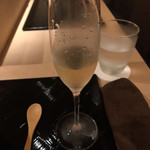 桜坂 加とう - シャルドネのシャンパン