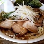 郁 - レディースチャーシューワンタン麺