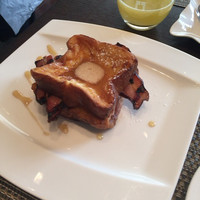 R restaurant & bar - 