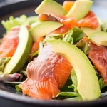 salmon avocado salad