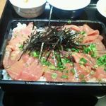 銀座 岩戸 - 鮪重（840円）