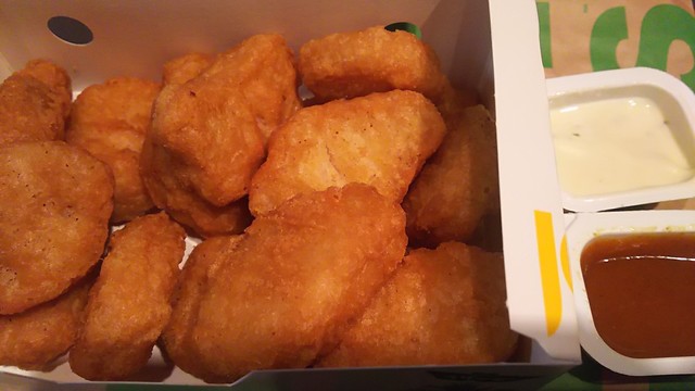 マクドナルド 新京極通店 15ピース チキンマックナゲット By B Hip マクドナルド 新京極通り店 Mcdonald S 京都河原町 ハンバーガー 食べログ