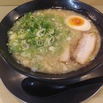 長浜屋台ラーメン 長浜いちばん - ラーメン＠７００円税込