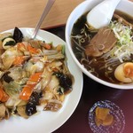 Tenkou - セットメニュー 中華飯とラーメン